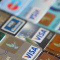 Coraz więcej kart płatniczych w Polsce. Najwięcej debetowych i kredytowych