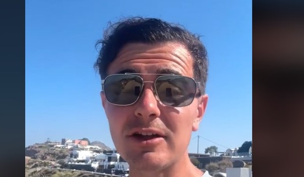 Otišao na Santorini pa ostao bez teksta