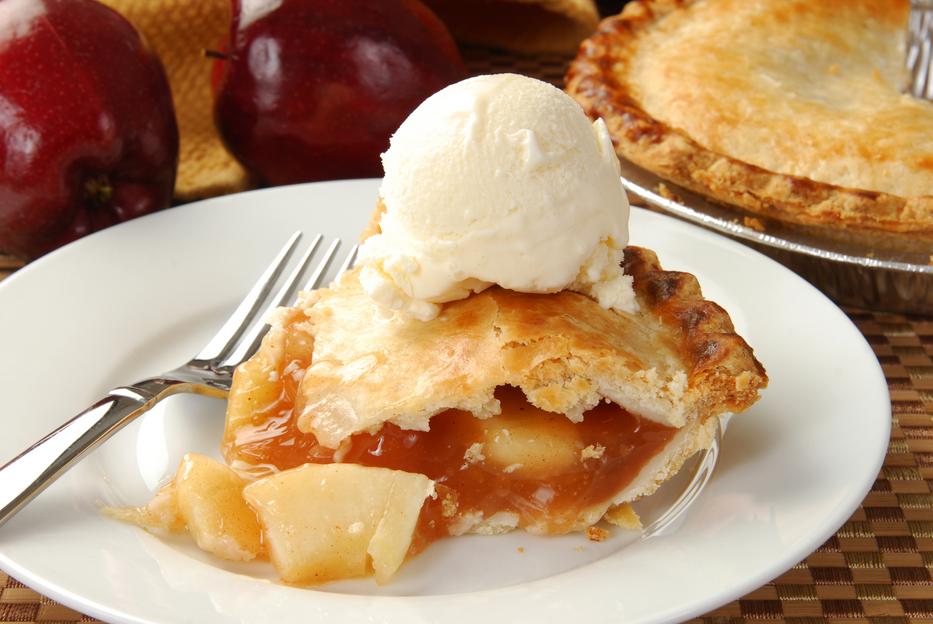 Ízes sütemény a hétköznapokra: finom almás pite recept egyenesen a nagyi konyhájából. Fotó: Getty Images