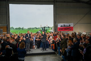 Trzaskowski: Chcemy protekcji dla polskiego rynku rolnego