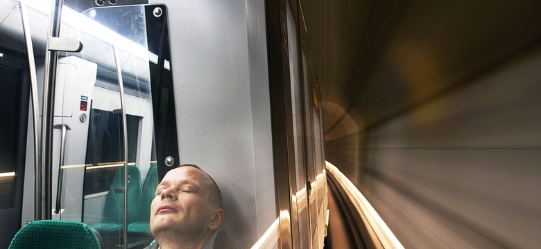 Kolejne kłopoty Thalys. Pasażerowie pociągu uwięzieni na wiele godzin w palącym słońcu