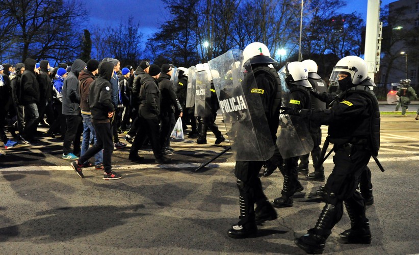 Nadzwyczajne środki bezpieczeństwa na meczu Pogoni z Lechem