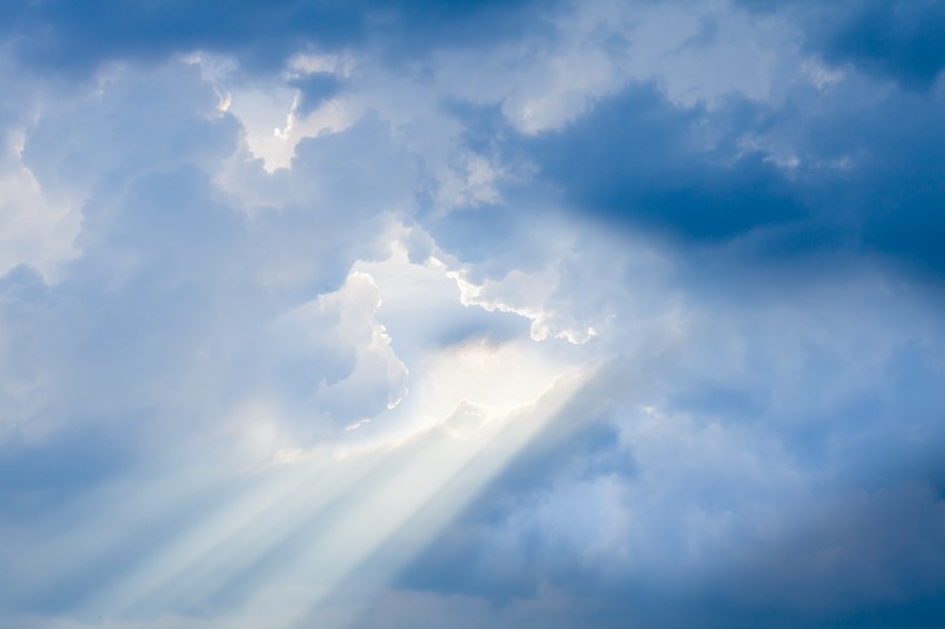 viša sila, svetlost