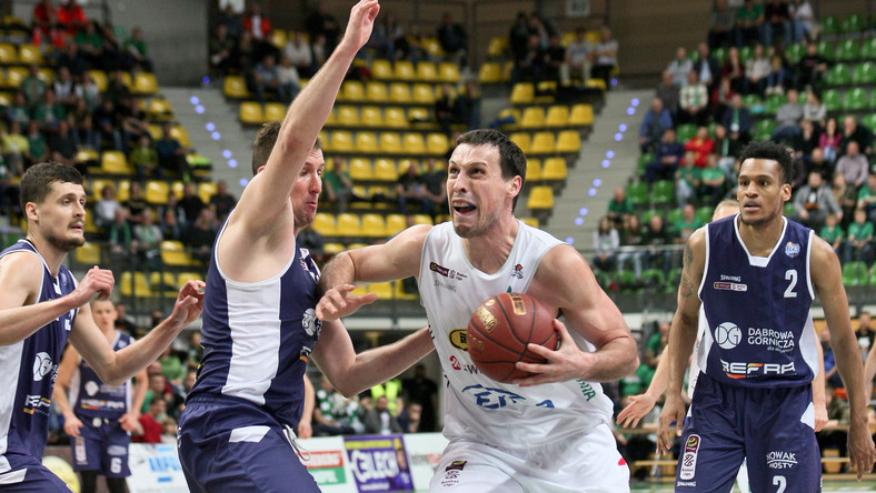 Energa Basket Liga: MKS Dąbrowa Górnicza sprawiła pierwszą niespodziankę