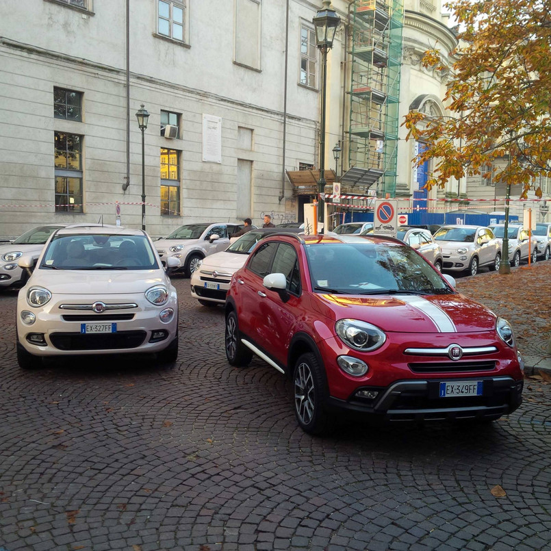 Nowy fiat 500X to najważniejsza premiera włoskiego producenta w 2014 roku. 500X powiększa rodzinę modelu 500 produkowanego w Polsce i wjeżdża do klasy crossoverów - będzie pojazdem krzyżującym auto miejskie z vanem i podniesionym zawieszeniem stosowanym w SUV-ach.