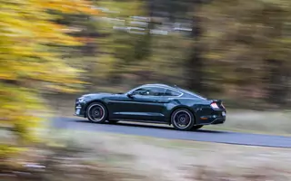 Ford Mustang Bullitt – poczuj się jak Steve McQueen