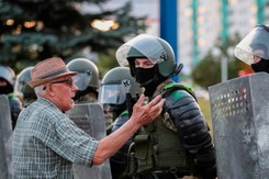Słabną protesty na Białorusi. Władze urządzają polowanie na dziennikarzy