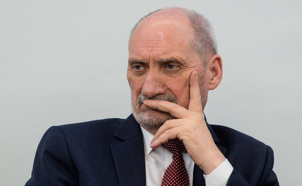 Macierewicz: Jeśli TVP nie opublikuje raportu ws. katastrofy, znaczyłoby to, że popiera stanowisko rosyjskie