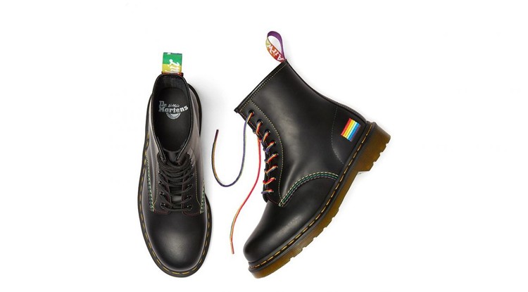 Íme a Dr. Martens saját Pride-bakancsa