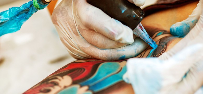 Czy kolorowe tatuaże są rakotwórcze?