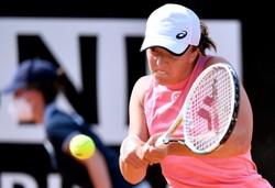 Iga Świątek w finale turnieju w Rzymie. Wygrała dwa mecze jednego dnia!