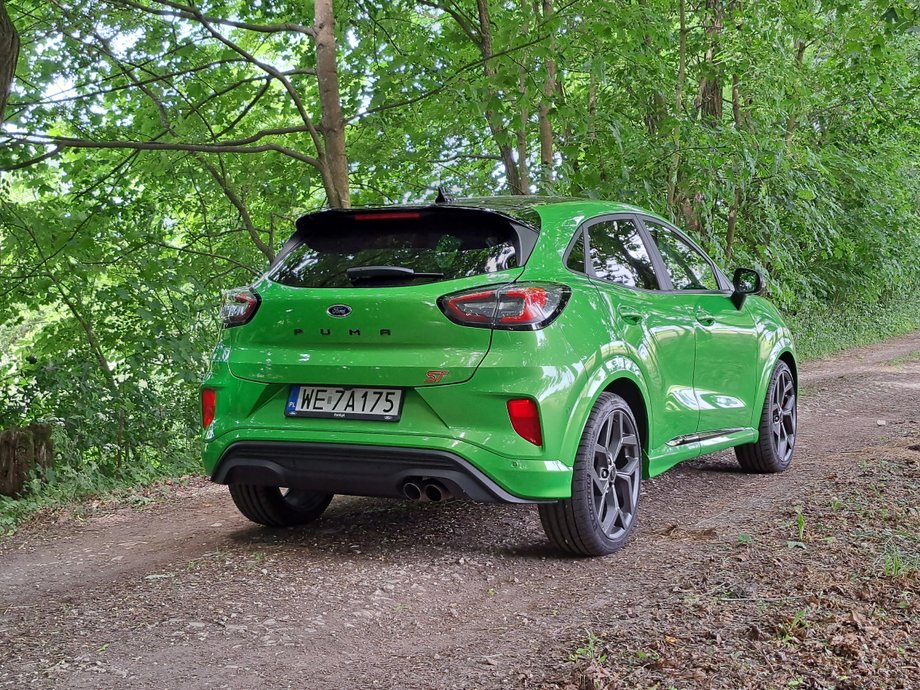 Ford Puma ST jeździ nie gorzej niż sportowe wersje Fiesty. To duży plus tego modelu.