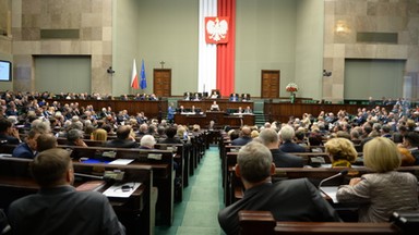 Sejm uchwalił nowelę ustaw o PIT i CIT