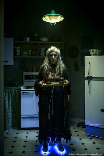 Helena Norowicz w filmie 'Człowiek z magicznym pudełkiem'; fot. Bartosz Mrozowski/Alter Ego Pictures