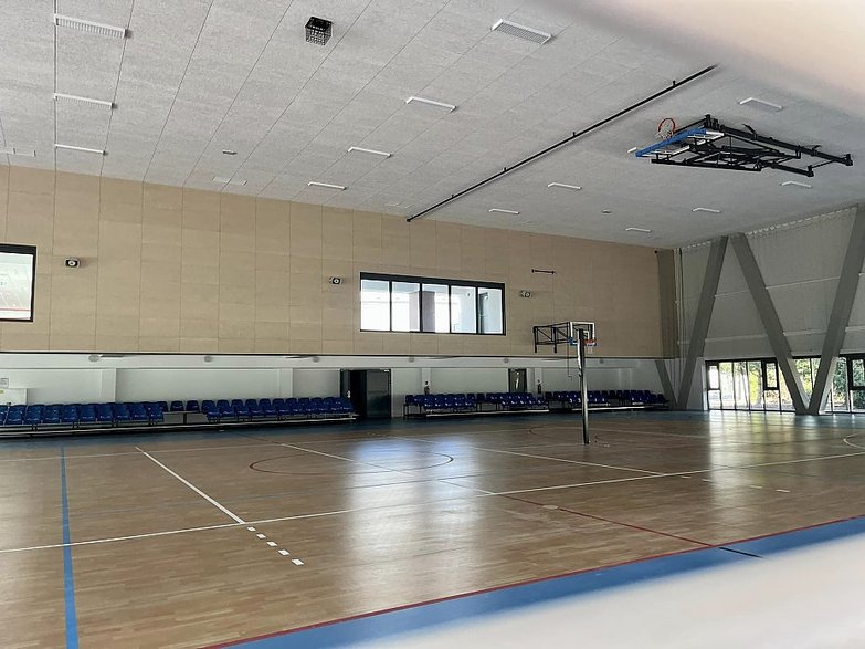 W Warszawie powstał kolejny szkolny moloch. Dzieci straciły spory teren ...
