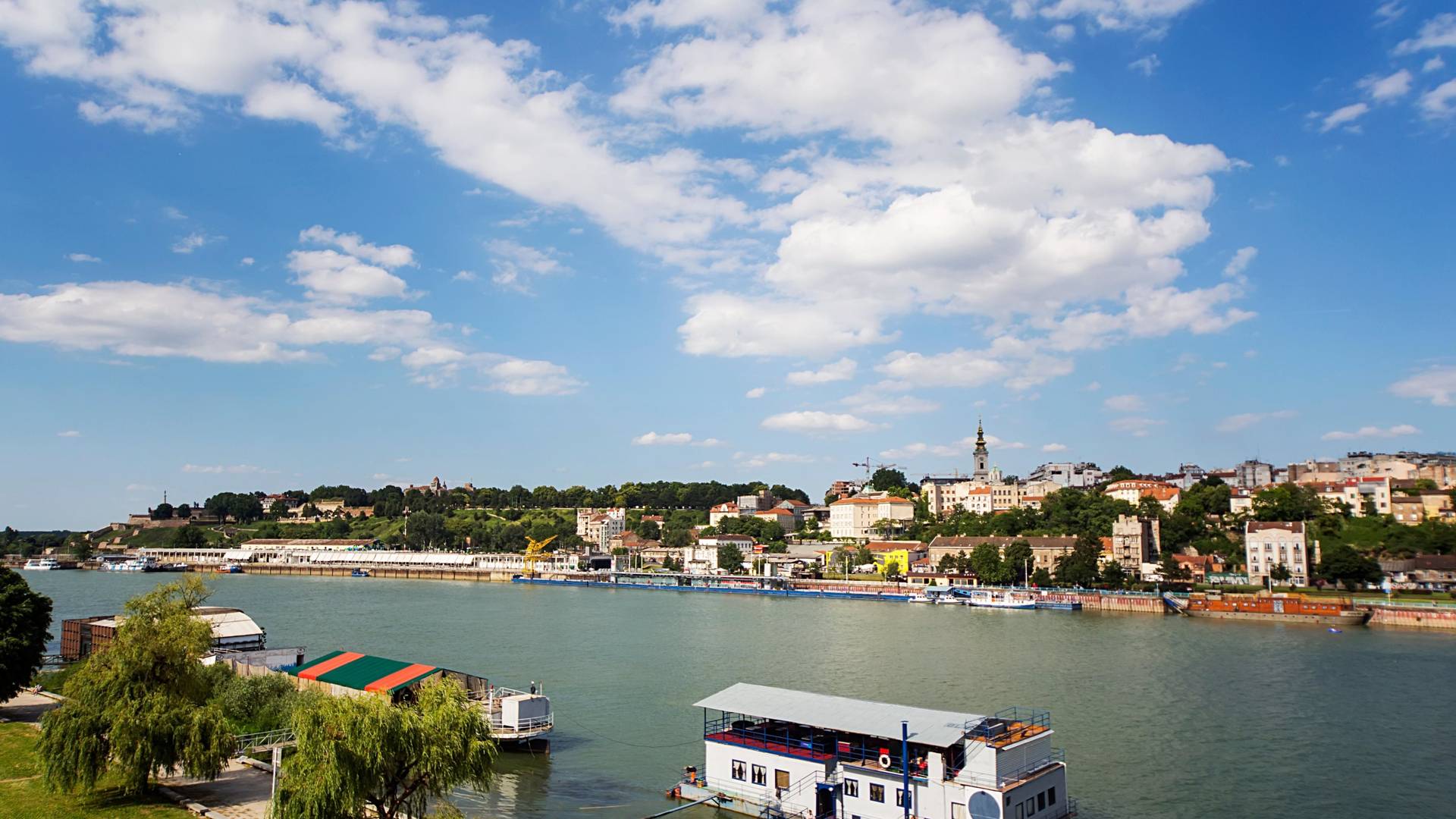 U Beogradu zabranjene žurke na splavovima, dozvoljena jedino plovidba čamcem