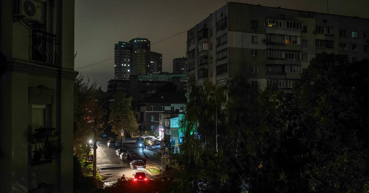 Rosyjskie rakiety balistyczne spadły na Kijów. Duże zniszczenia i ranni