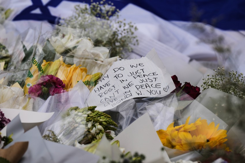 Odavanje počasti žrtvama masakra na plaži u Sidneju