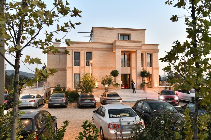 Hotel gde se udaje Kaja