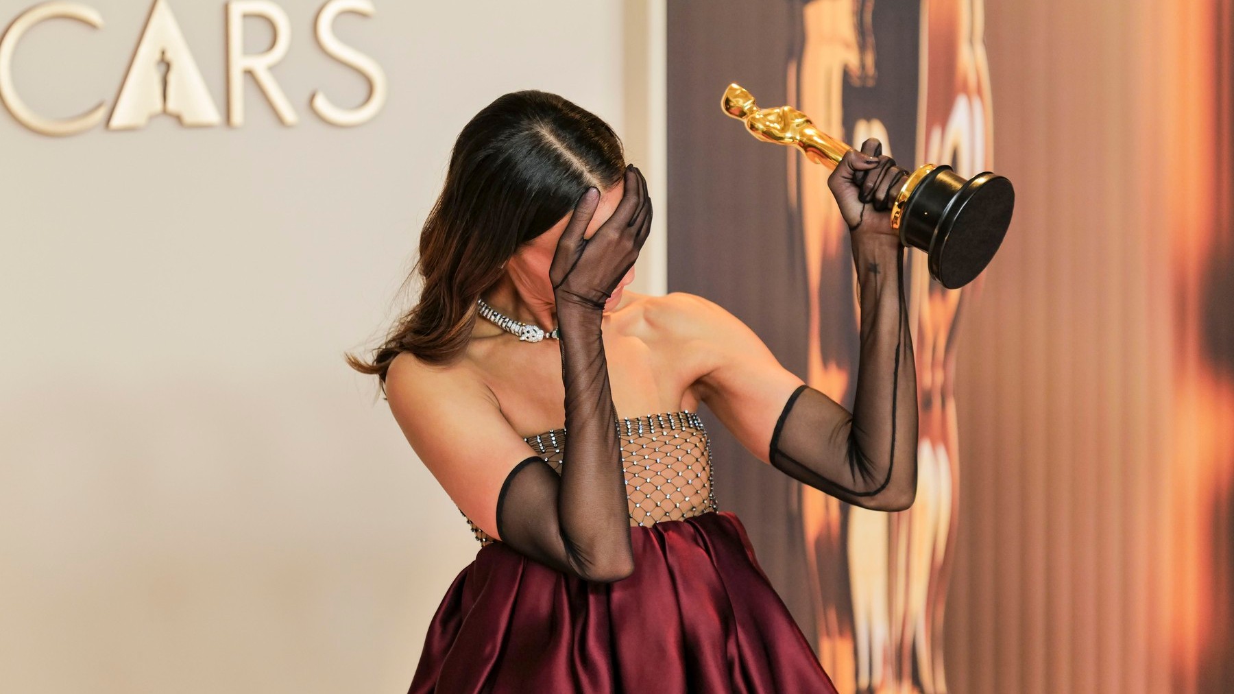 Zoe Saldana má na konte najprestížnejšiu filmovú cenu. Oscara získala v roku 2025.