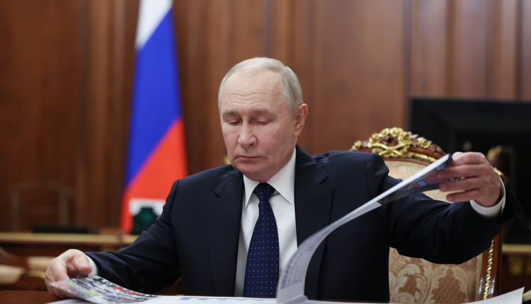 Na Kremlu zacierają ręce. USA luzują sankcje na rosyjską ropę