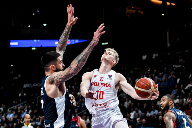 Vincent Poirier i Lukasz Kolenda w półfinałowym meczu Eurobasket 2022