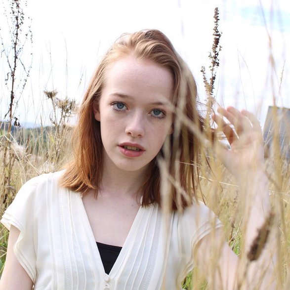 Amybeth McNulty