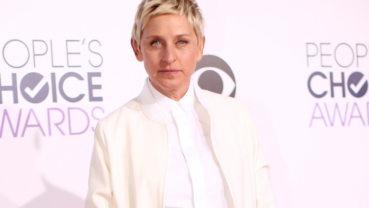 Ellen DeGeneres, ikona amerykańskiej sceny stand-up, aktorka i prowadząca własny talk-show "The Ellen DeGeneres Show" wyznała, że była wykorzystywana seksualnie od 15. roku życia. Informację tę ujawniła w najnowszym odcinku programu Davida Lettermana na Netfliksie.