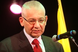 Reformy głosodajne i niegłosodajne. Rozmowa z Ludwikiem Dornem