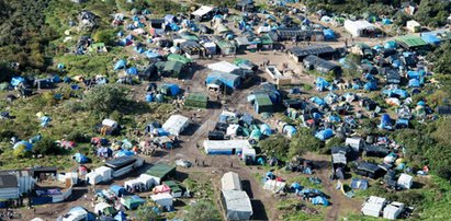 Obozowisko w Calais to już prawdziwa "dżungla"