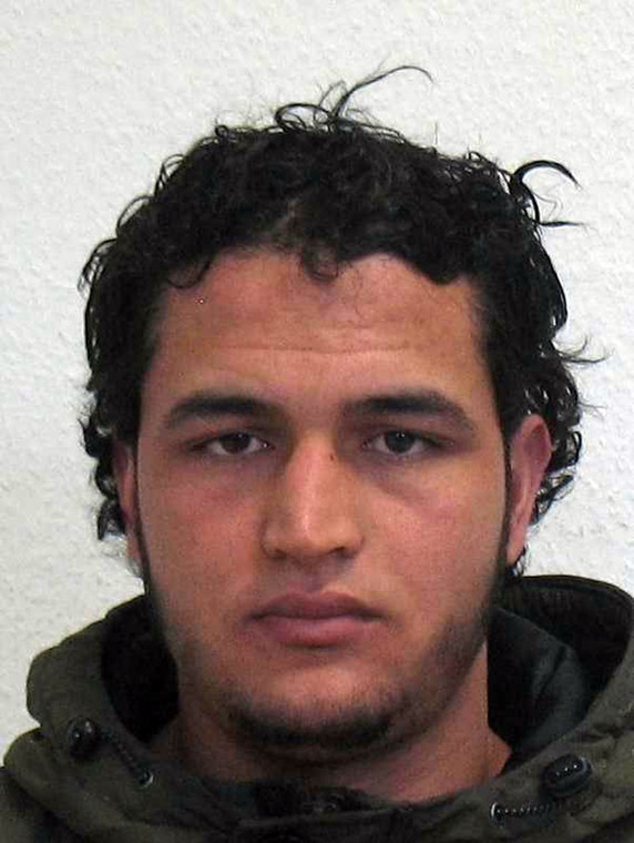 Anis Amri, poszukiwany przez policję domniemany zamachowiec z Berlina