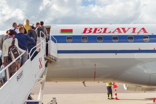 Białoruskie linie lotnicze Belavia odłączono od międzynarodowych systemów BSP i CASS
