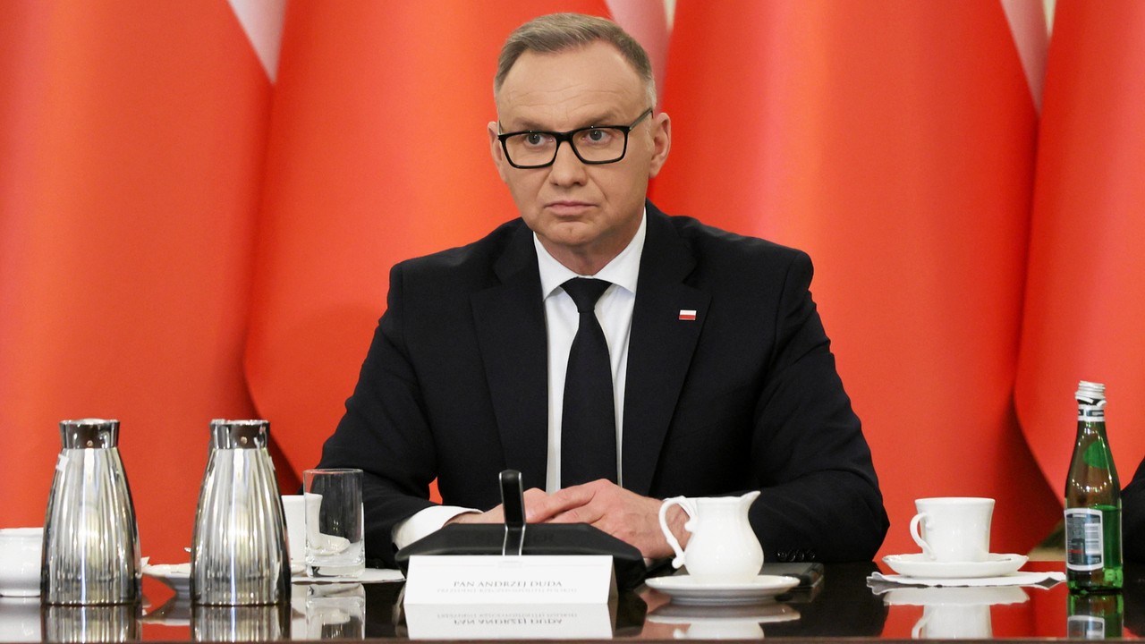 Andrzej Duda schodzi ze sceny. Polacy nie wierzą w jego polityczny powrót [SONDAŻ]