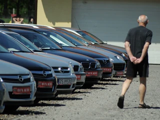 Najczęściej kupowanym produktem z drugiej ręki są samochody