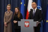 Andrzej Duda z żonami Macieja Wąsika i Mariusza Kamińskiego