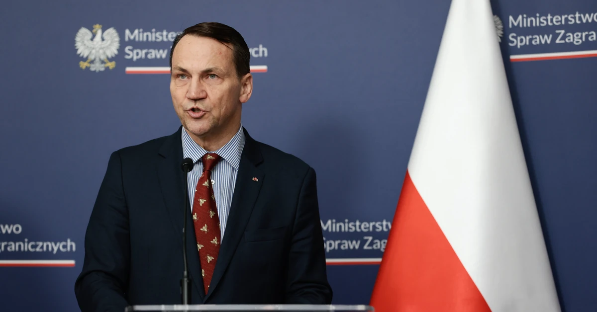 Sikorski reaguje na informacje o złożach ropy w Polsce. "Pan Bóg chyba kocha nasz rząd"