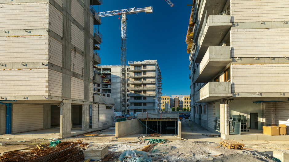 Budowa nowych bloków mieszkalnych w Polsce