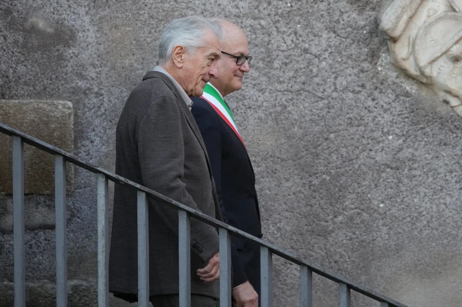 Gradonačelnik Rima uručio Robertu de Niru nagradu "Kapitolska vučica"