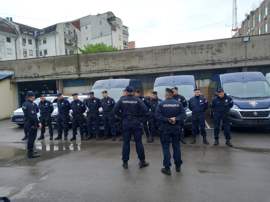 Promrzli, ali u dobrom raspoloženju