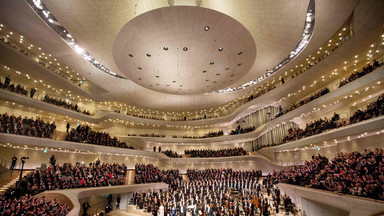 Filharmonia kosztowała prawie 800 mln euro zamiast 80 mln. Oto jej wnętrze