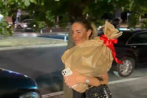 KAČAVENDA NOSI OGROMAN PAKET ZA ANĐELA Milena ima nešto posebno za njega: "Napustiće emisiju odmah!" (VIDEO)