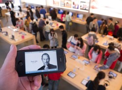 Światowi przywódcy składają hołd pamięci Jobsa