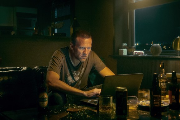 Nova Netfliksova kriminalistička triler serija dobila je savršenu ocenu na Rotten Tomatoes: I u Srbiji je najgledanija (VIDEO)