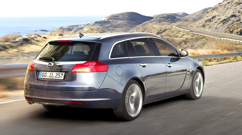 Opel Insignia Sports Tourer: historia kombi niemieckiej marki