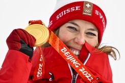 Michelle Gisin powiększyła rodzinną kolekcję medali olimpijskich