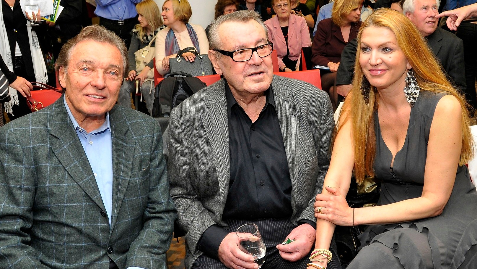 Karel Gott, Miloš Forman a Martina Formanová.
