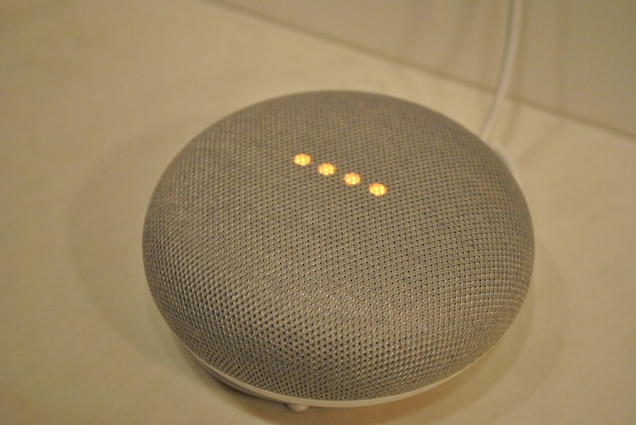 Google Home Mini.