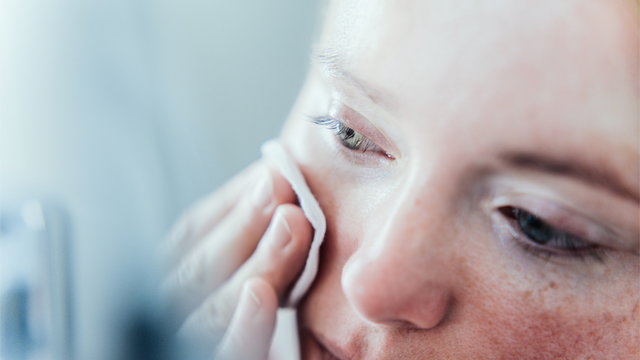 Mensimaszk: őrült trend miatt kenik az arcukra a “házi arcpakolást” a nők