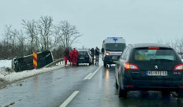 Saobraćajna nesreća na putu Temerin-Bečmen