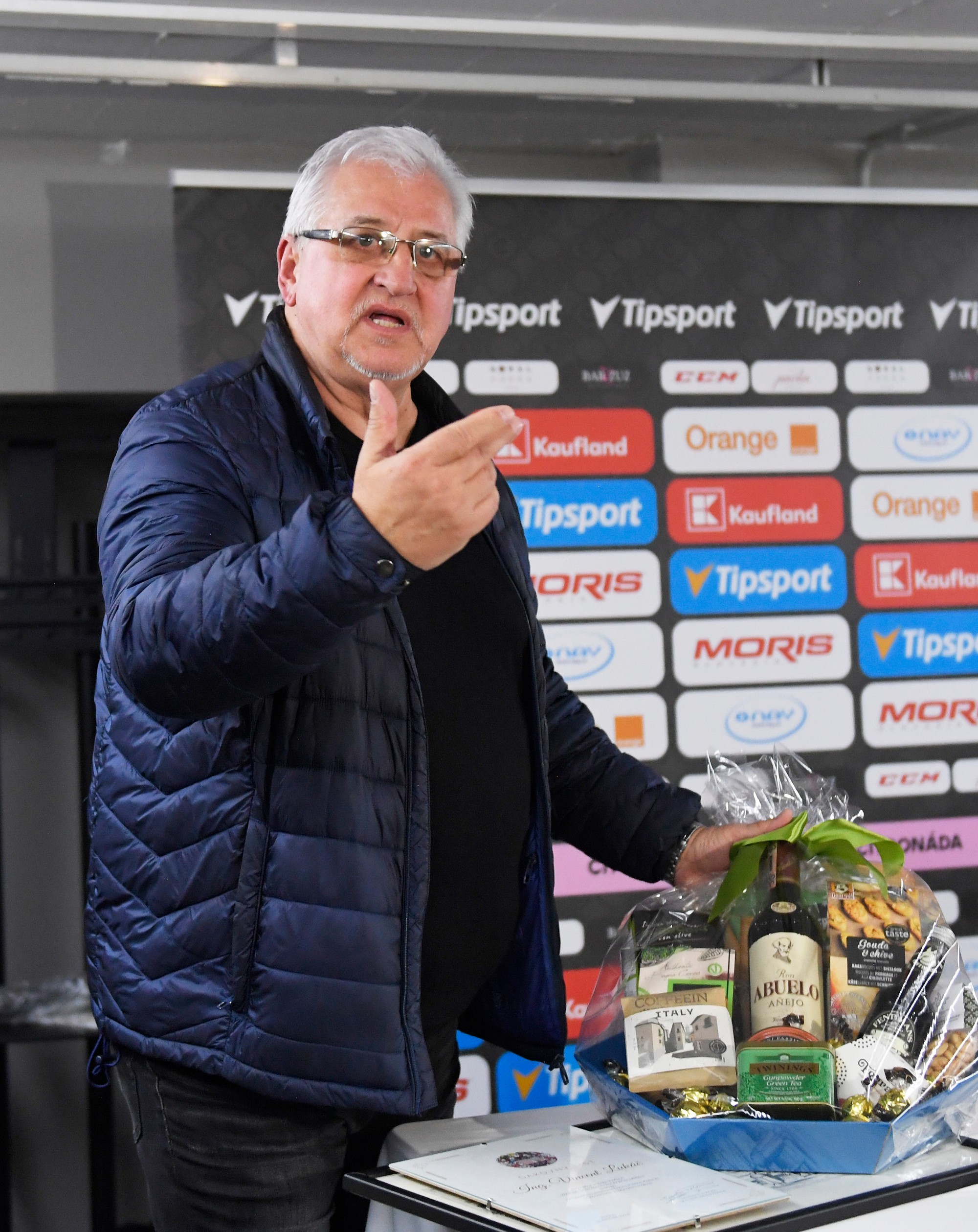 Legenda slovenského hokeja Vincent Lukáč.